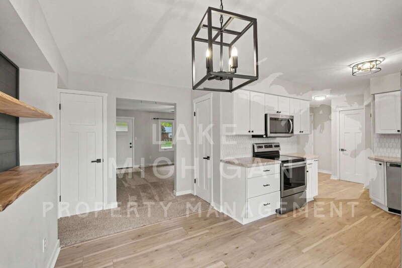 1652 Oakbrook Dr - Photo 7 of 26