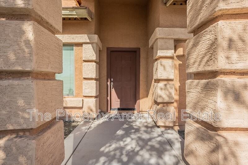 44626 W Yucca Ln - Photo 4 of 44