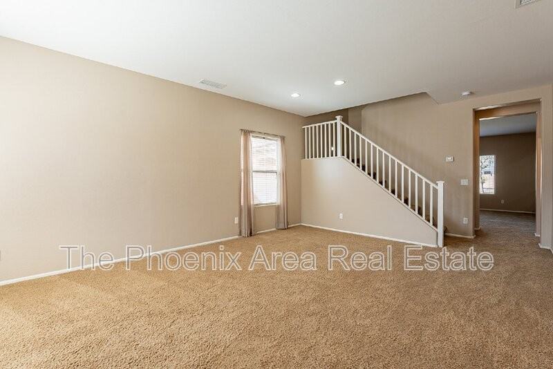 44626 W Yucca Ln - Photo 5 of 44