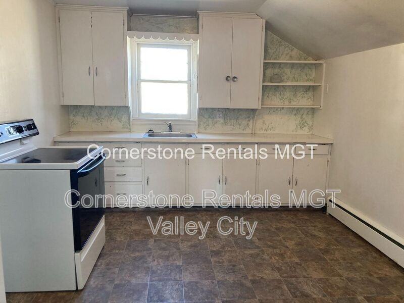529 2nd St Sw - Photo 4 of 12