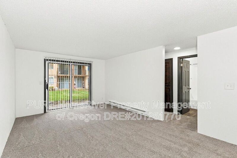 14138 Ne Sandy Blvd #P02 - Photo 6 of 23