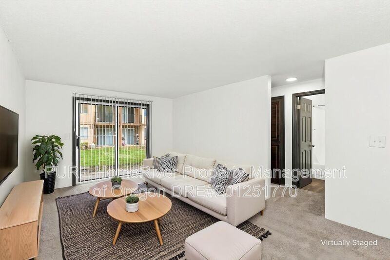 14138 Ne Sandy Blvd #P02 - Photo 7 of 23