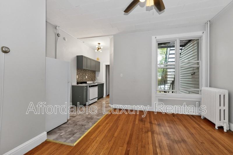 102 S Lake Ave #2 - Photo 2 of 13