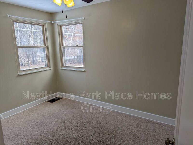 5514 Countryside Dr - Photo 4 of 9