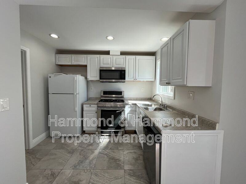 6931 Jellico Ave - Photo 5 of 12