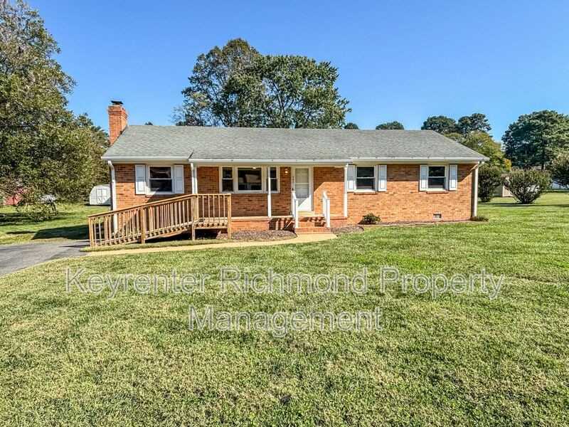 207 Perth Ln - Photo 2 of 19