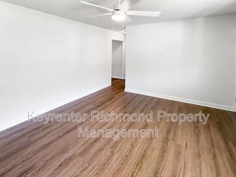 207 Perth Ln - Photo 4 of 19