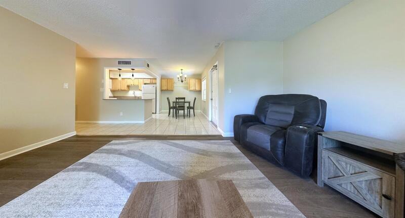 8300 Bardmoor Blvd - Photo 5 of 42