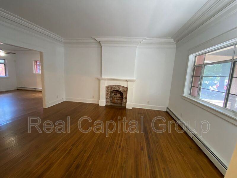 268 Georgia St #1 - Photo 2 of 13