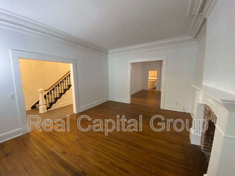 268 Georgia St #1 - Photo 3 of 13