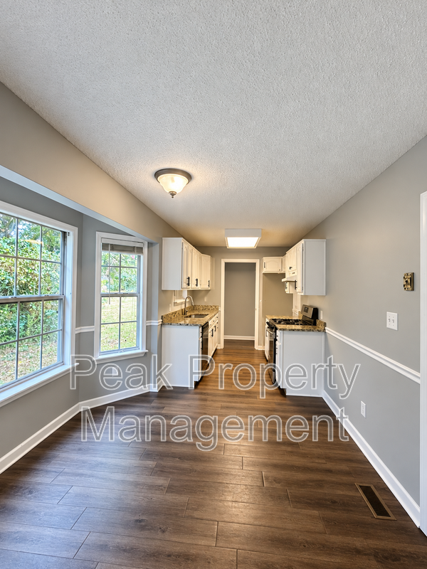 102 Dawn Dr - Photo 3 of 22