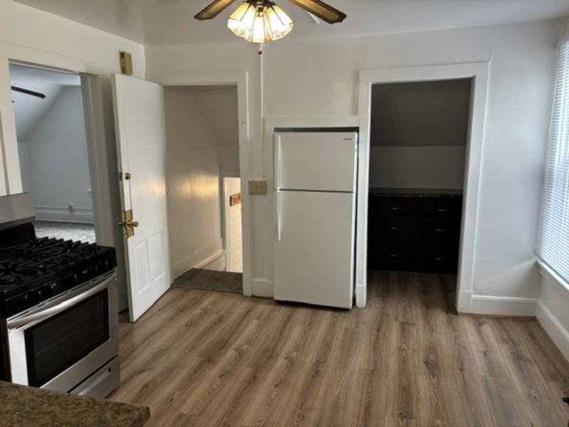 2006 S 11th St - Photo 2 of 16