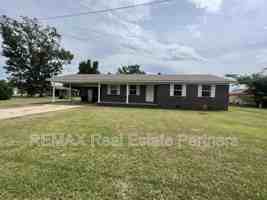 featured image of 105 Griffith Dr