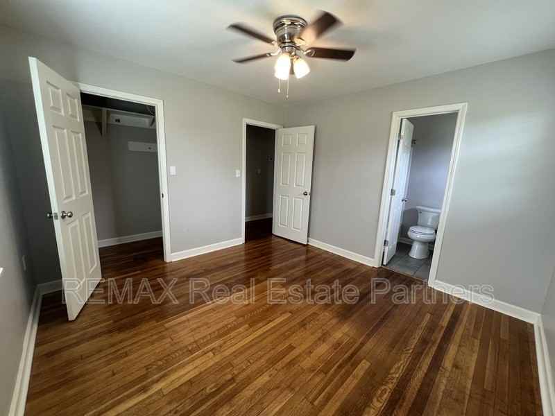 105 Griffith Dr - Photo 7 of 10