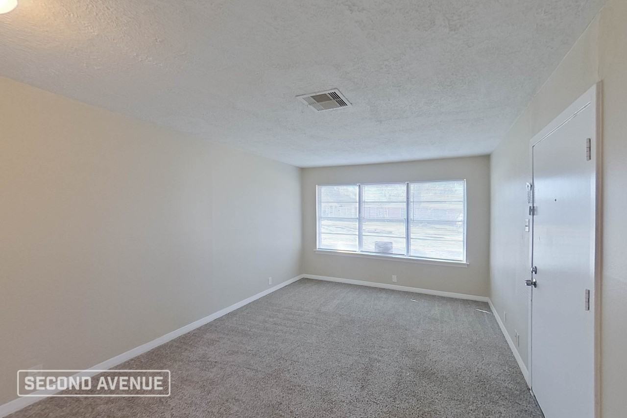 2730 Tidewater Dr - Photo 7 of 21