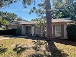 featured image of 10350 Bay Hills Dr