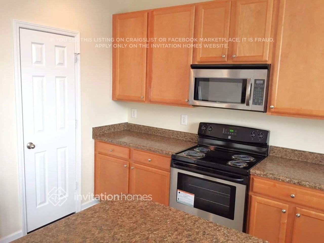 3501 Mackinac Island Ln - Photo 4 of 12