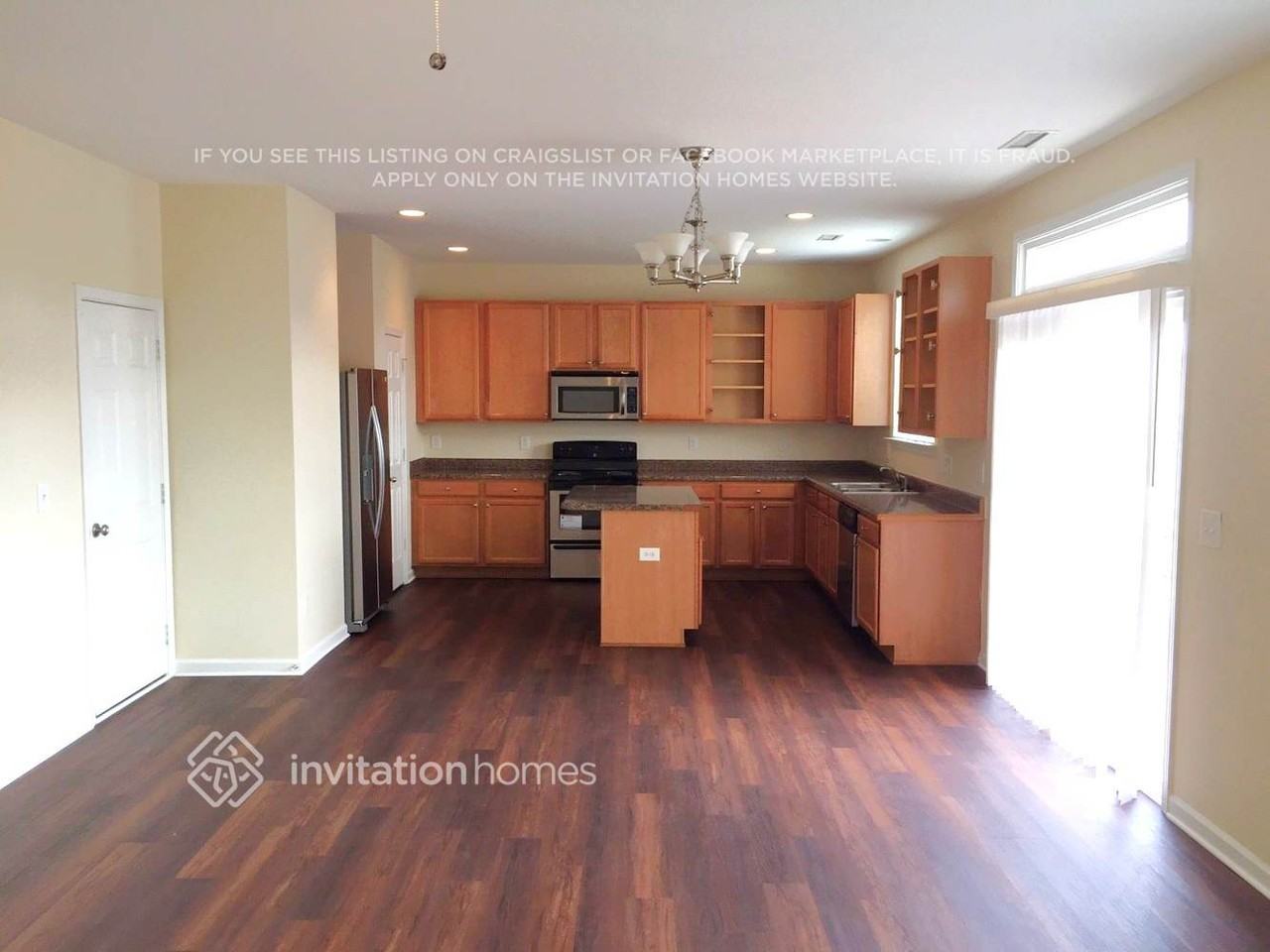 3501 Mackinac Island Ln - Photo 5 of 12