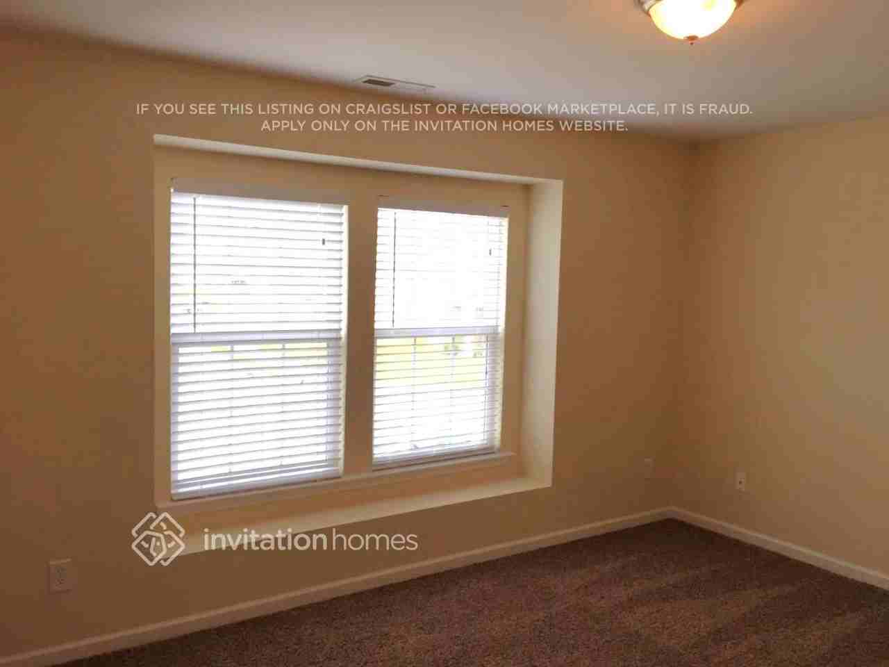 3501 Mackinac Island Ln - Photo 7 of 12