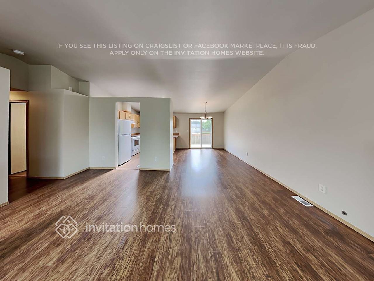 4612 195th St Ne - Photo 4 of 18