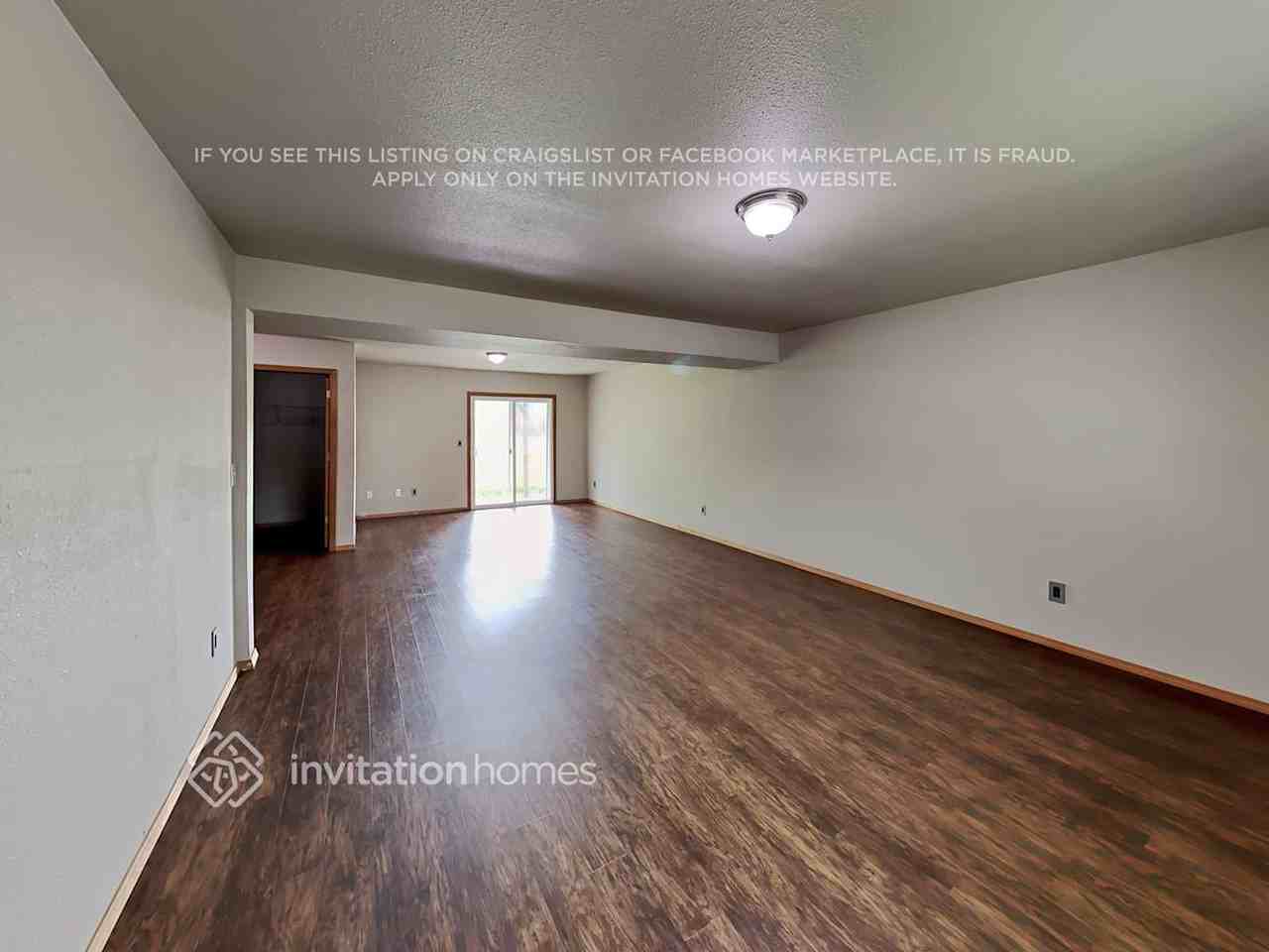 4612 195th St Ne - Photo 6 of 18