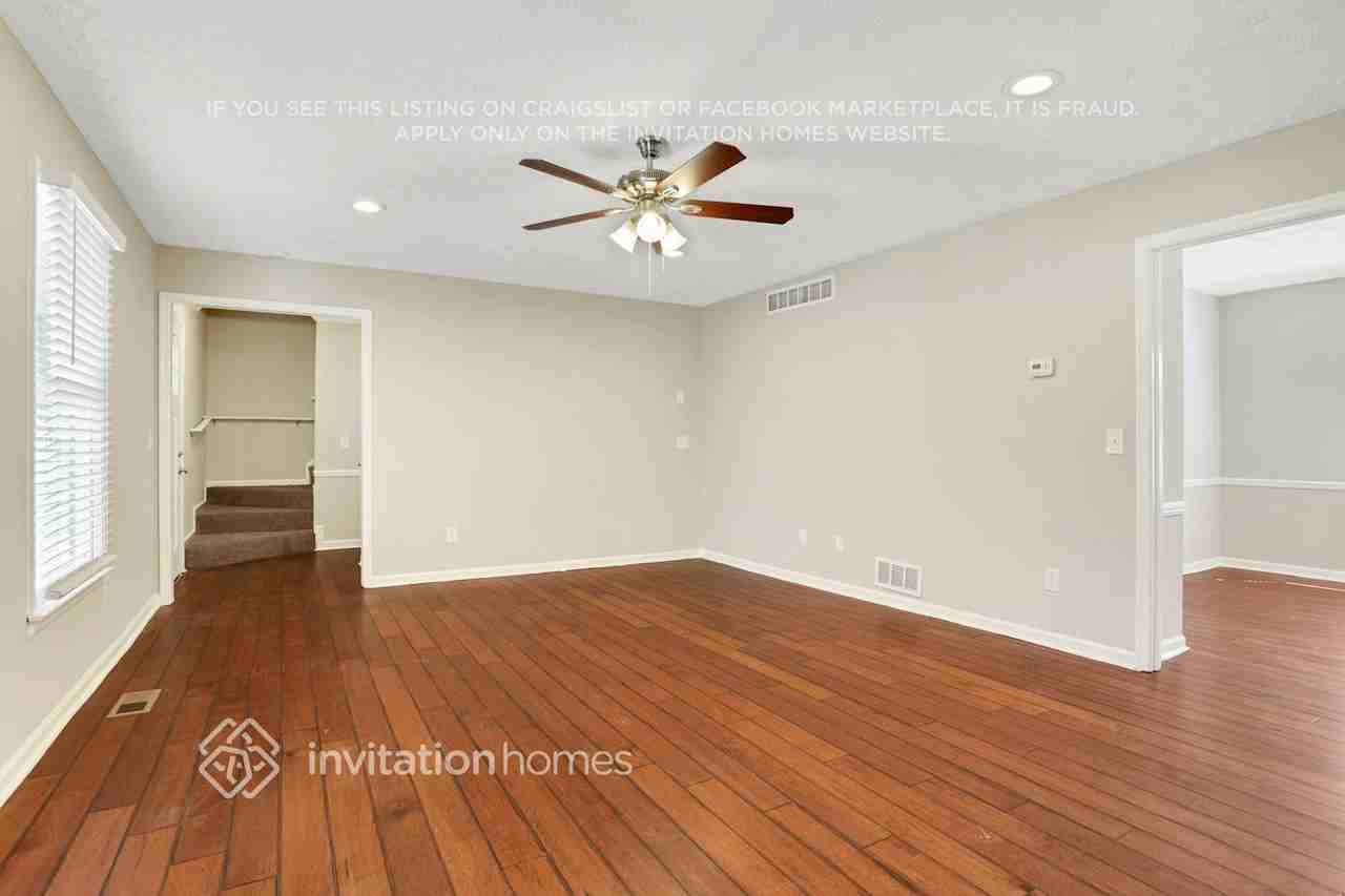 4885 Cove St - Photo 6 of 29