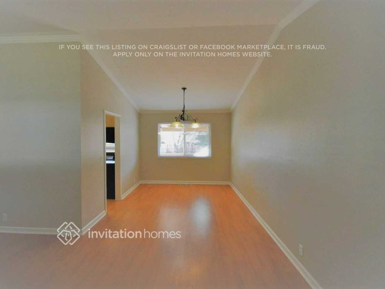 385 Woodside Cir - Photo 3 of 16