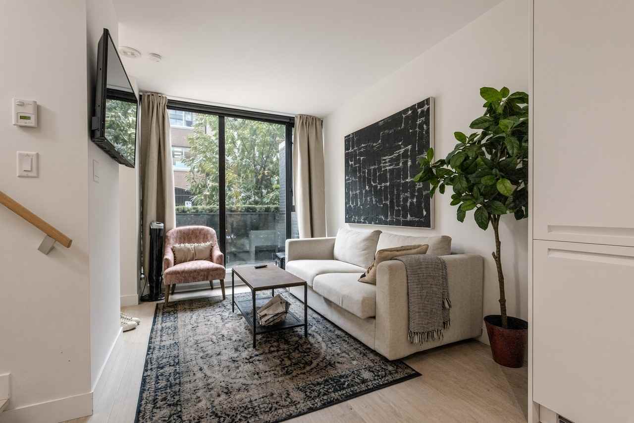 1135 Hornby Street - Photo 6 of 30