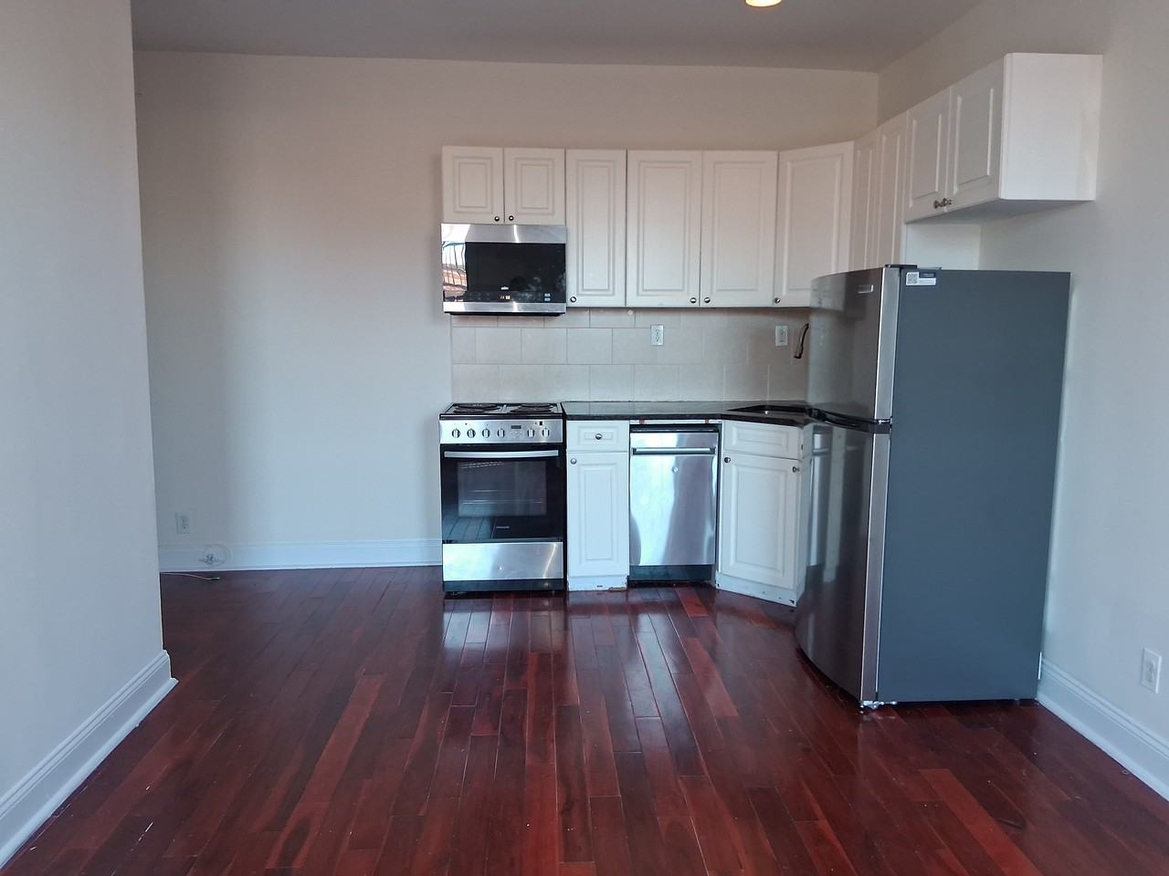 Magaw Pl & W 181st St #24 - Photo 5 of 11