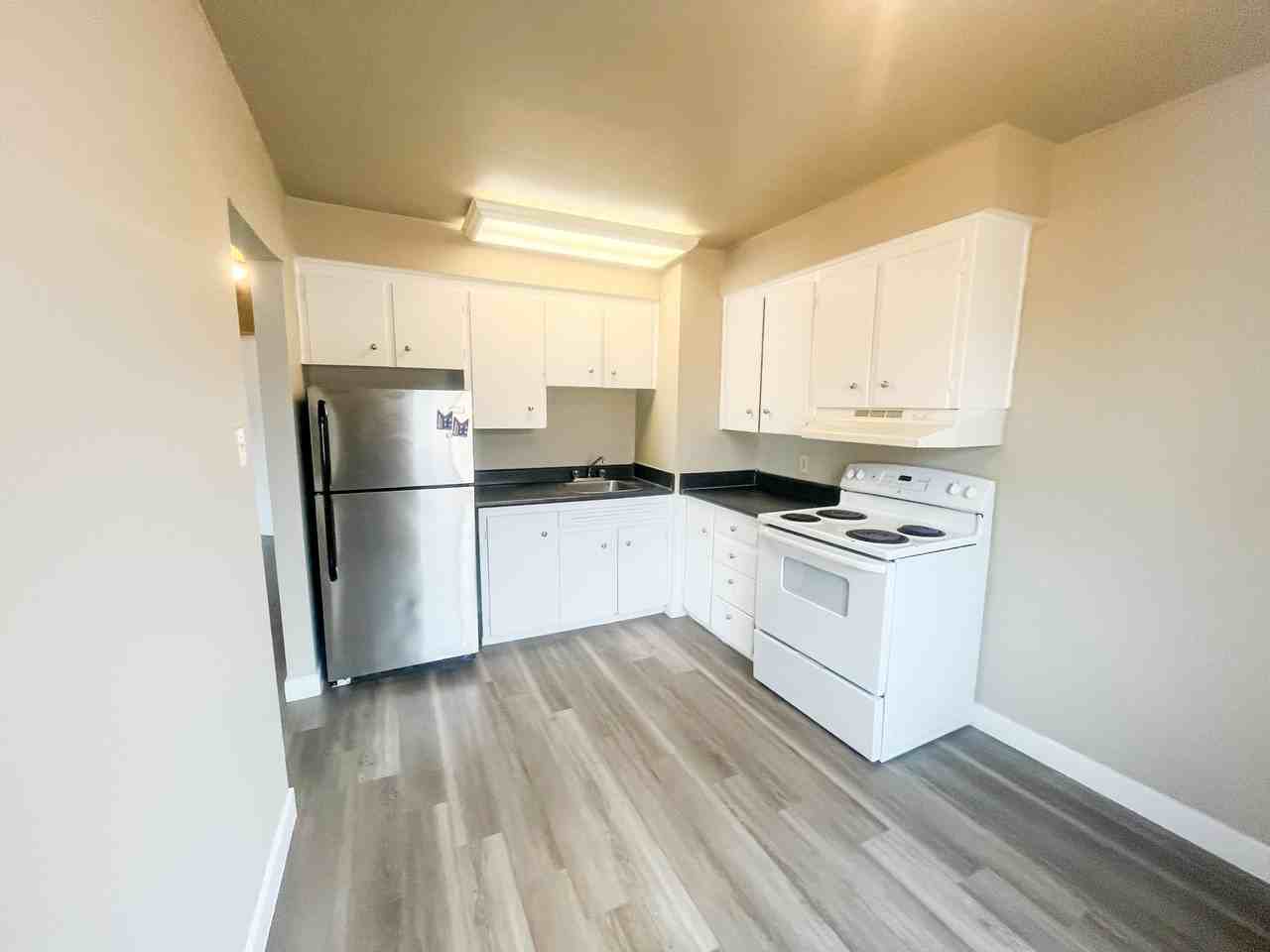Ret 3823 Apartments - Photo 7 of 15