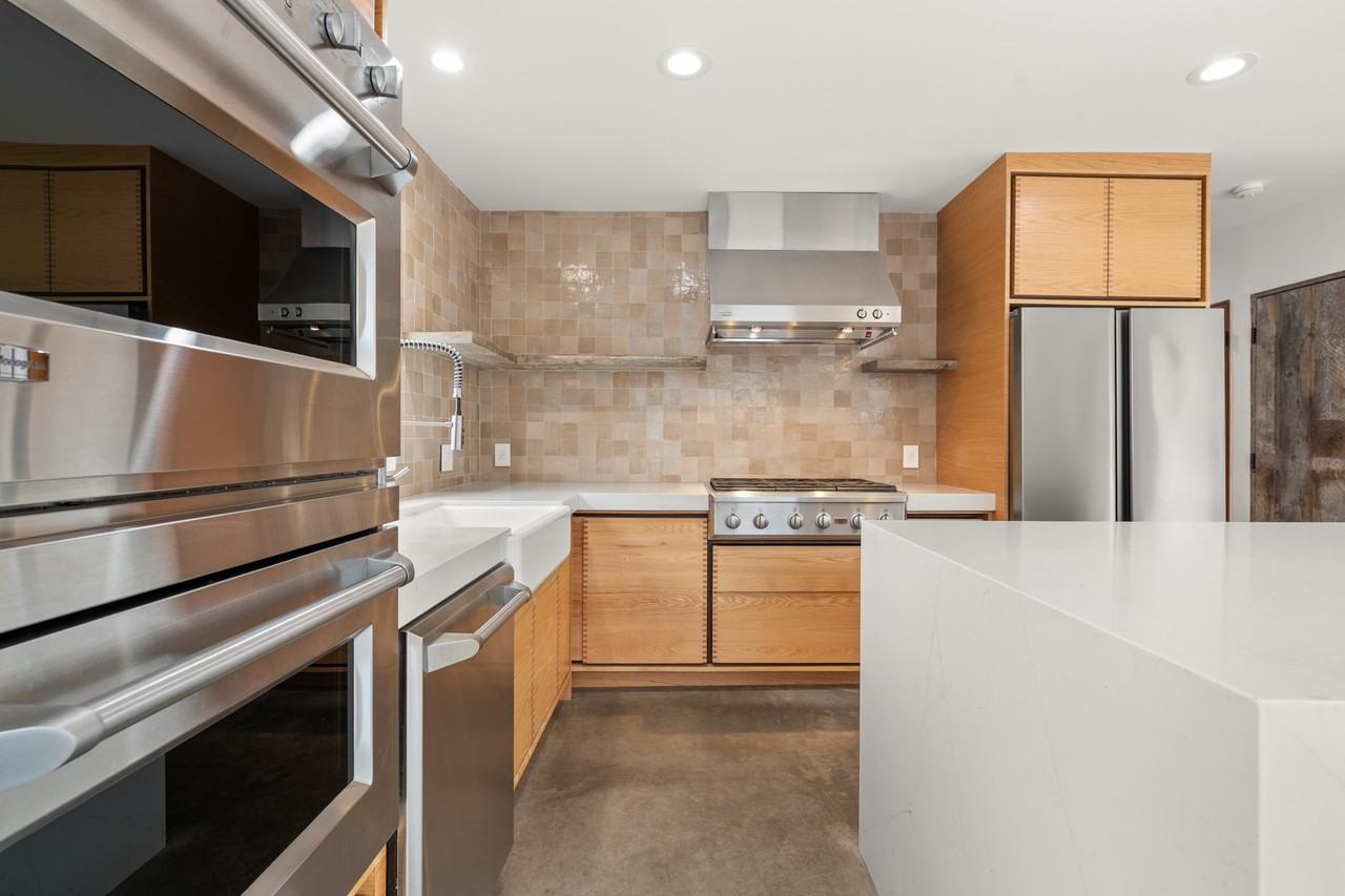 6116 W 85th Pl - Photo 7 of 24