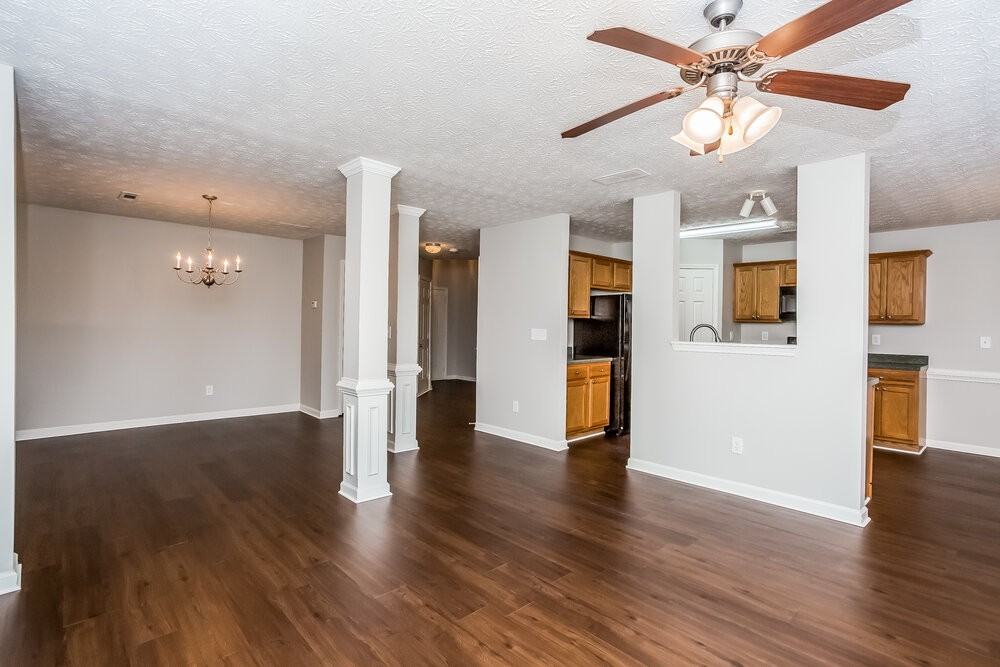 1126 Saint Phillips Ct - Photo 5 of 15