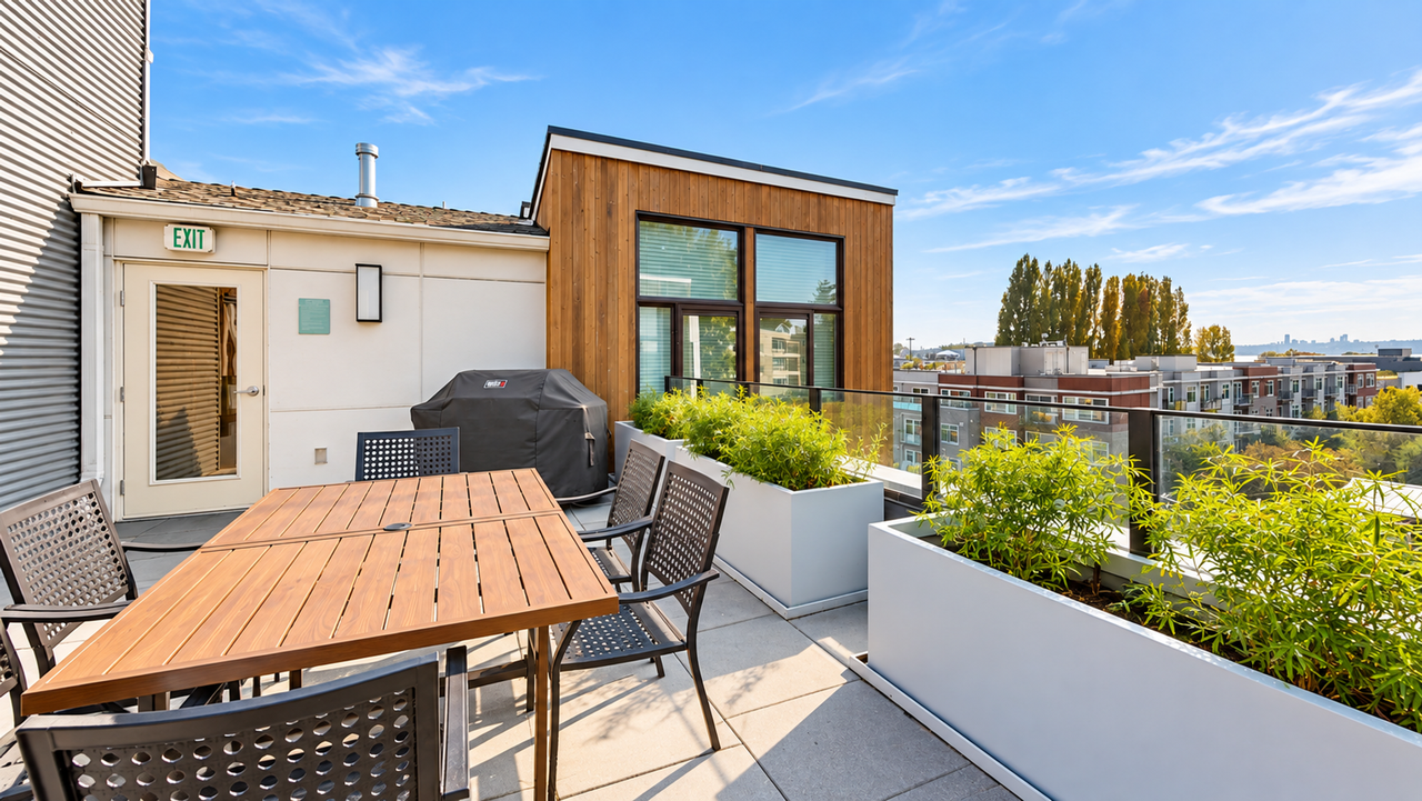 Plaza Apartments - Photo 4 of 33