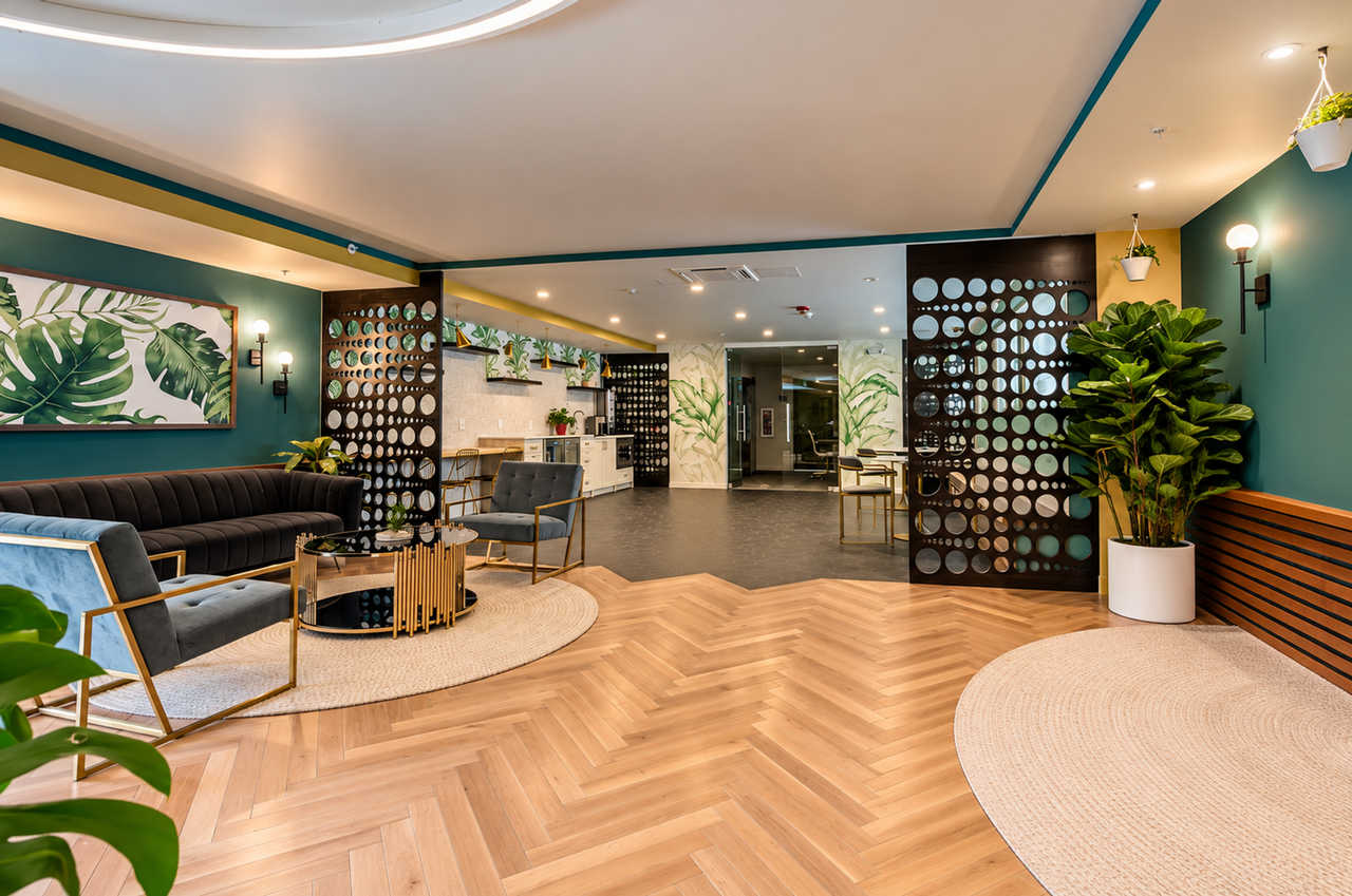 Plaza Apartments - Photo 5 of 33