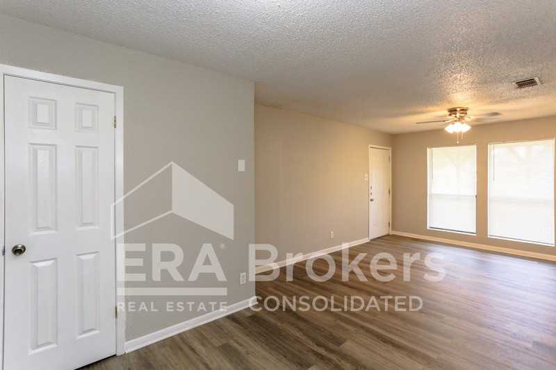 1809 Duncan Ave - Photo 5 of 14