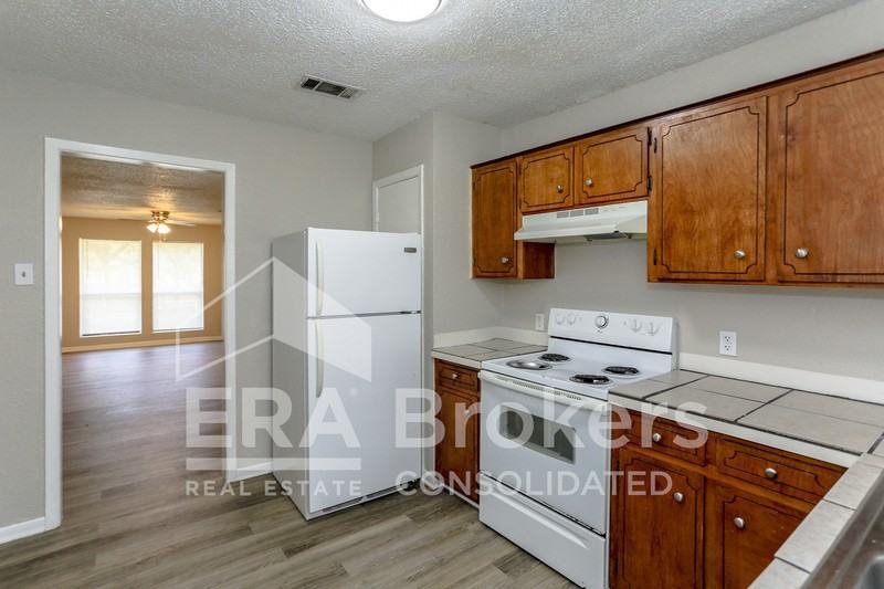 1809 Duncan Ave - Photo 7 of 14
