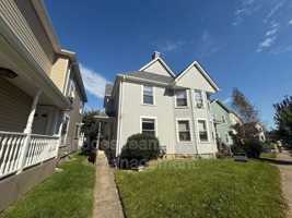 featured image of 119 E Foraker St