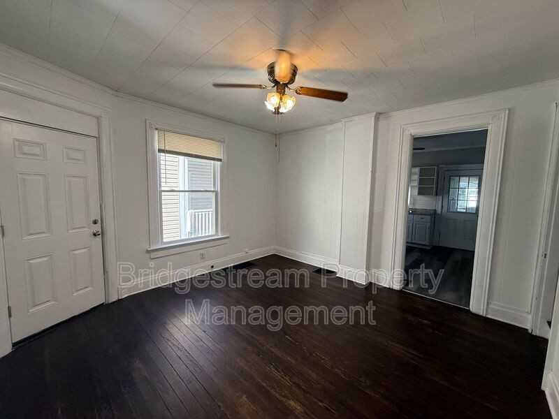 119 E Foraker St - Photo 2 of 9