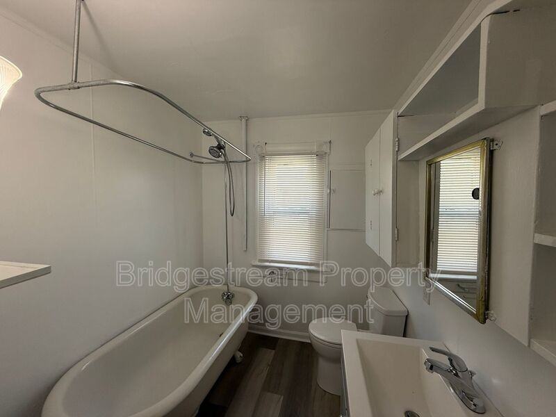119 E Foraker St - Photo 7 of 9