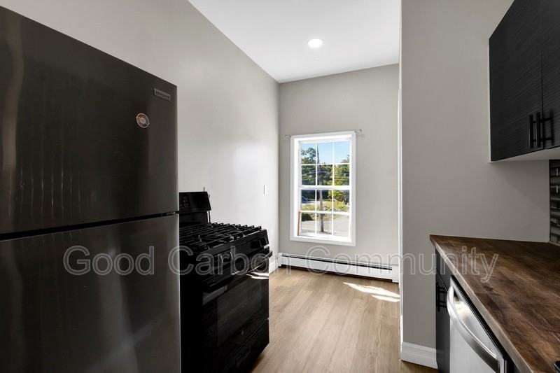 48 Water St #103 - Photo 5 of 18