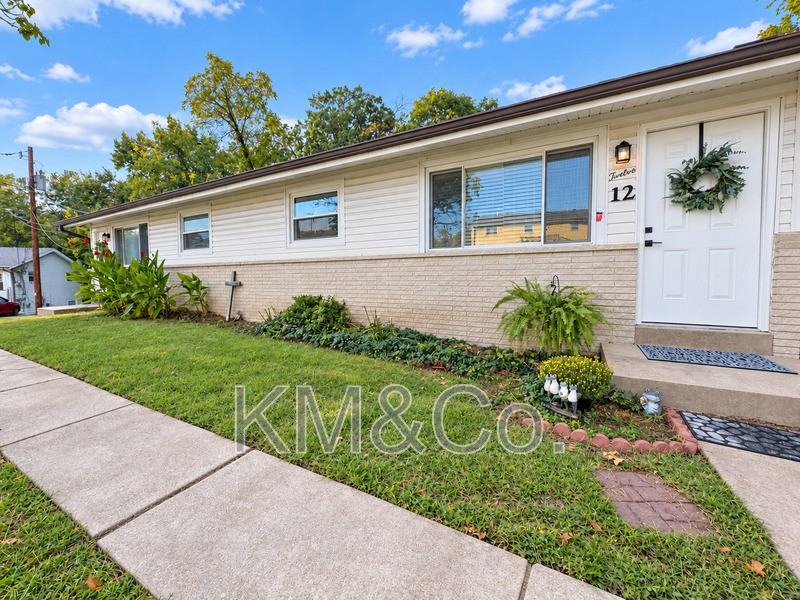 12 Branson Dr - Photo 2 of 12