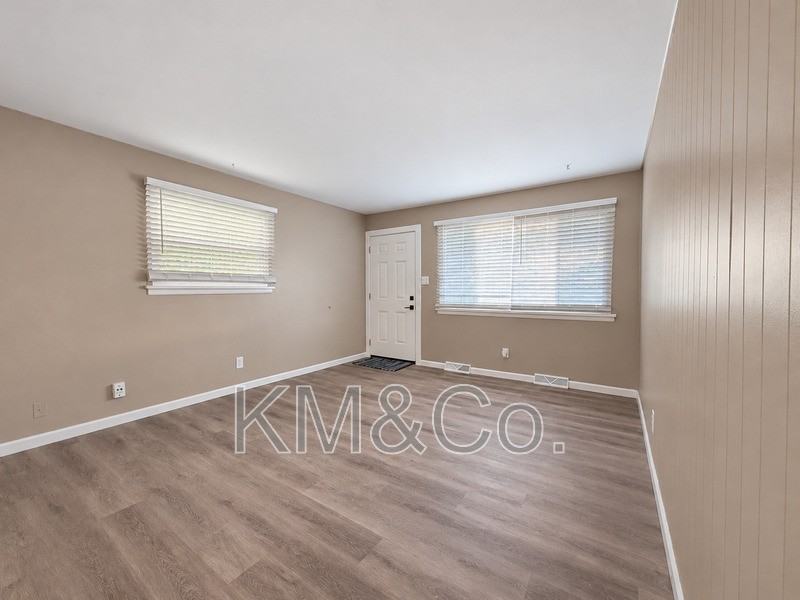 12 Branson Dr - Photo 4 of 12