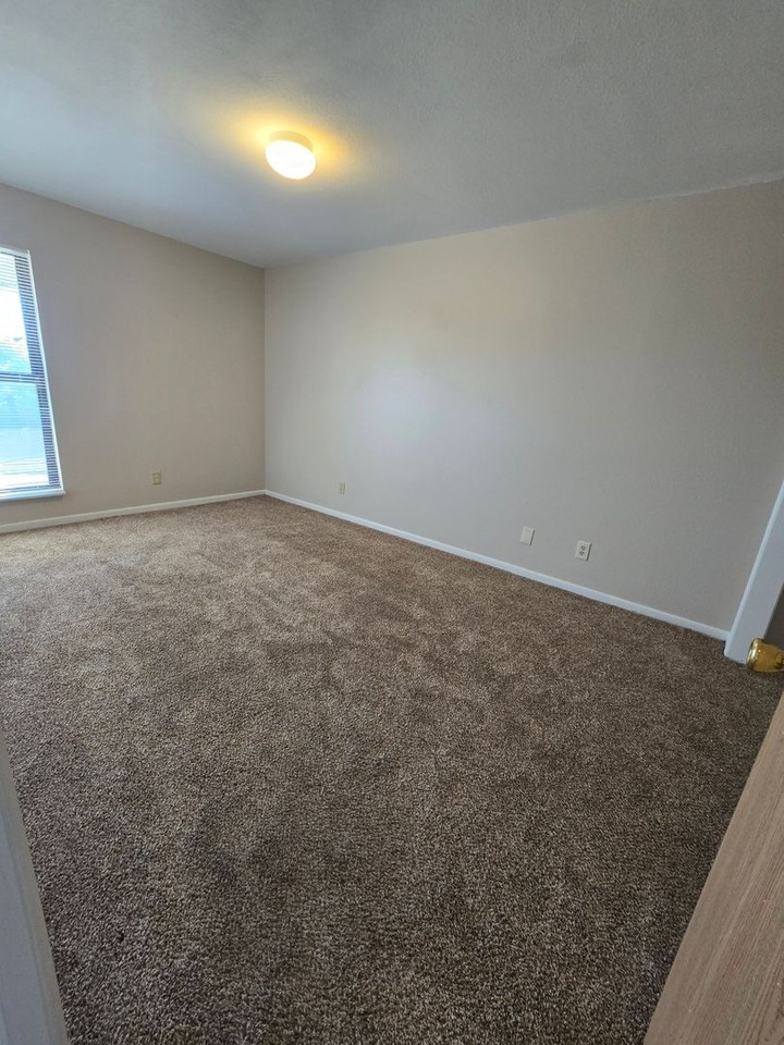 858 Highway D #01 - Photo 7 of 12
