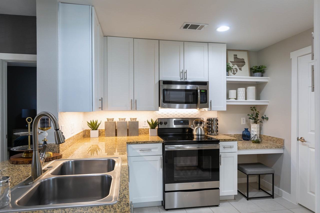 Lakefront Villas - Photo 5 of 50