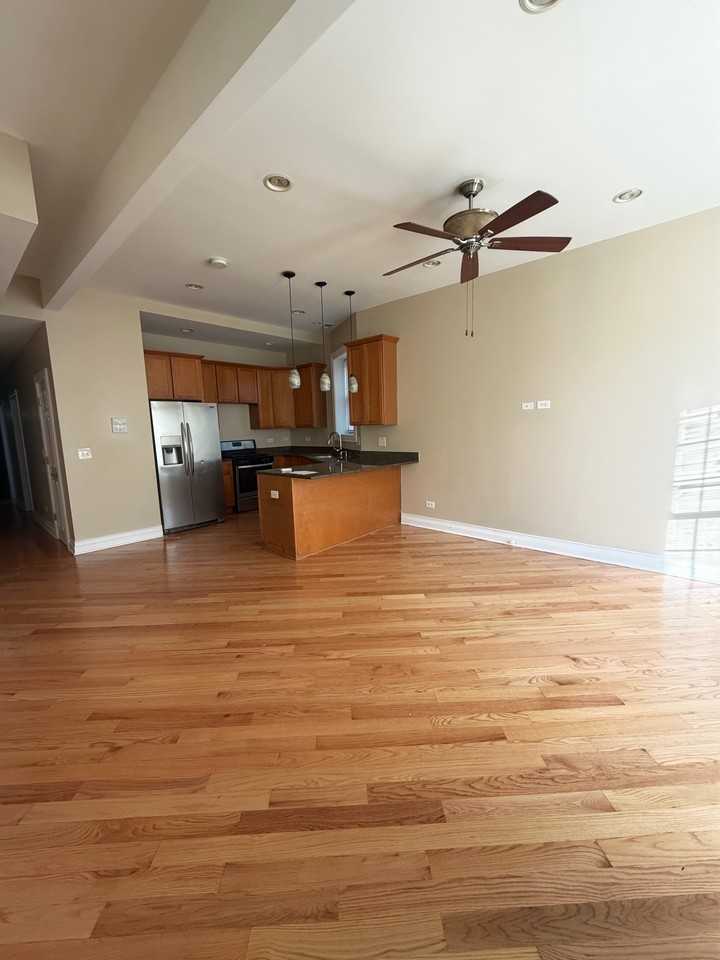 724 East 50th Place - Photo 2 of 13