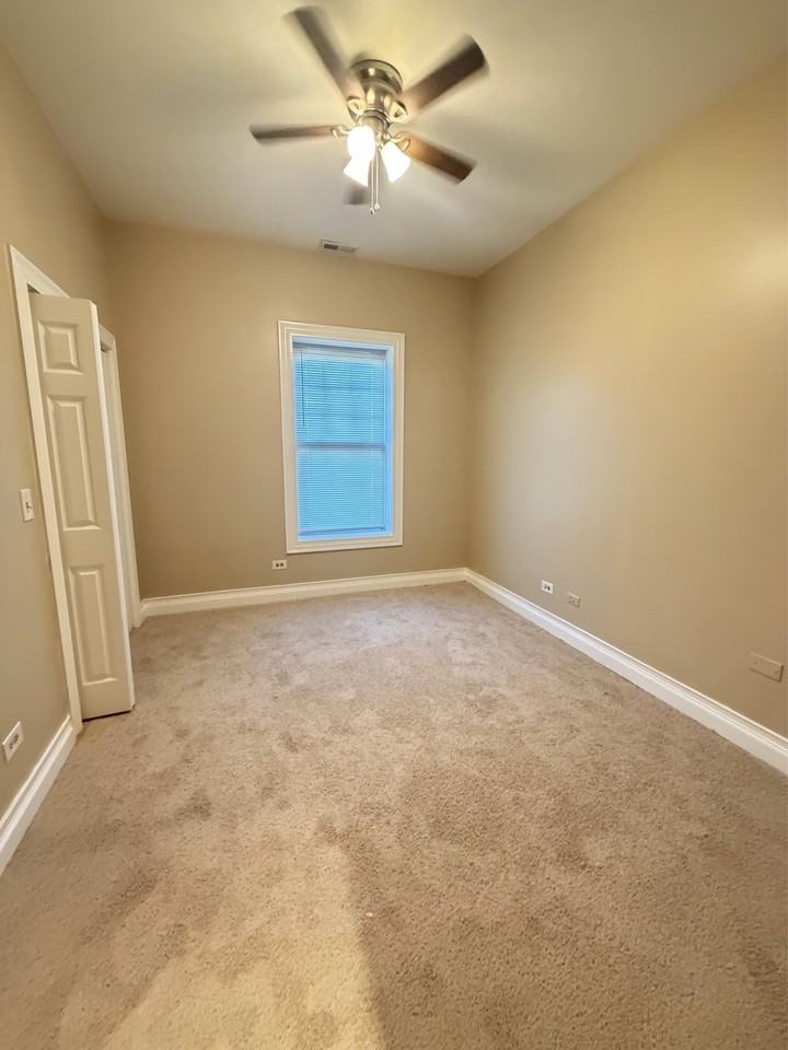 724 East 50th Place - Photo 5 of 13