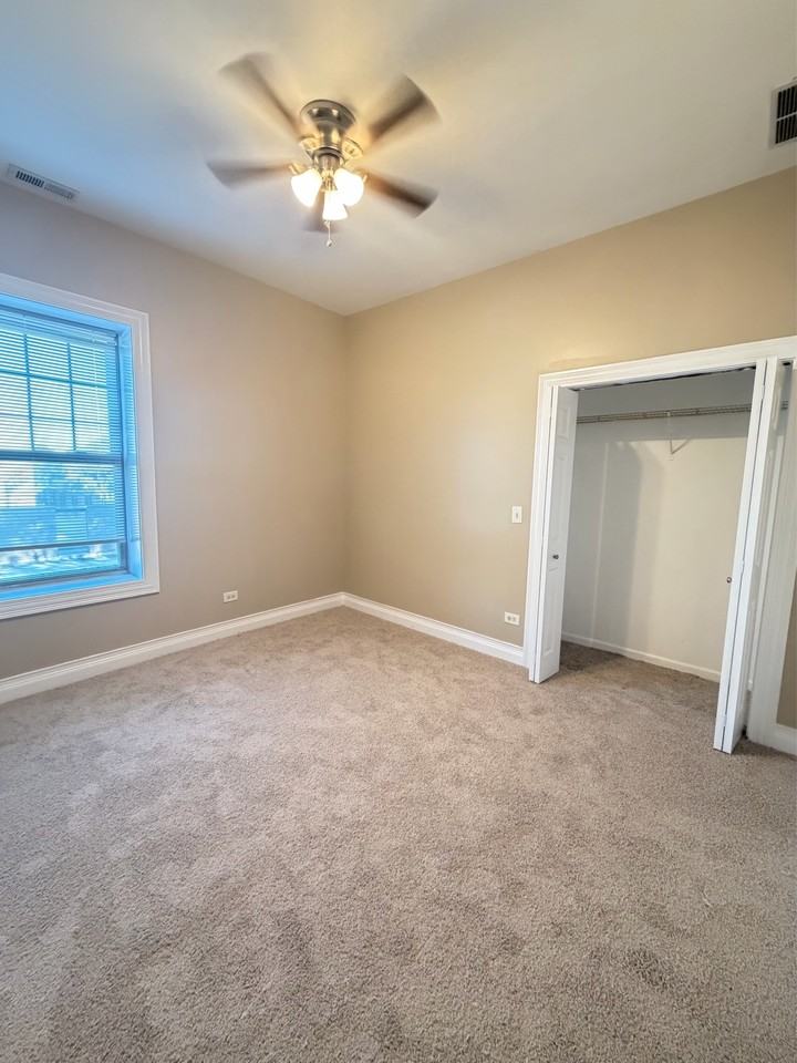 724 East 50th Place - Photo 7 of 13