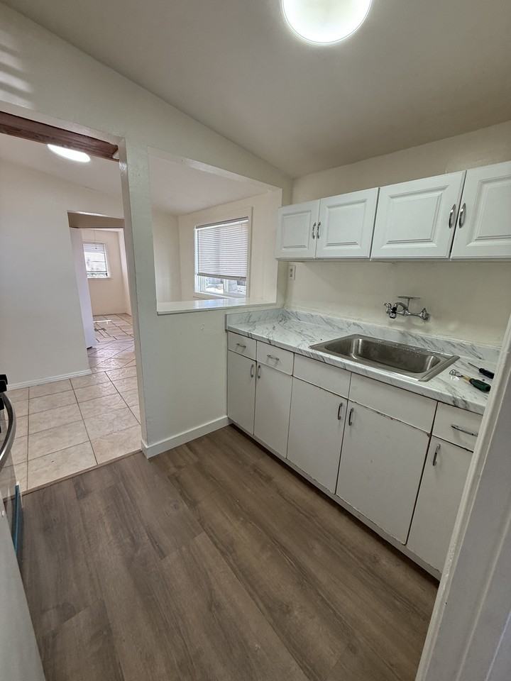1135 South Santa Fe Avenue - Photo 6 of 10