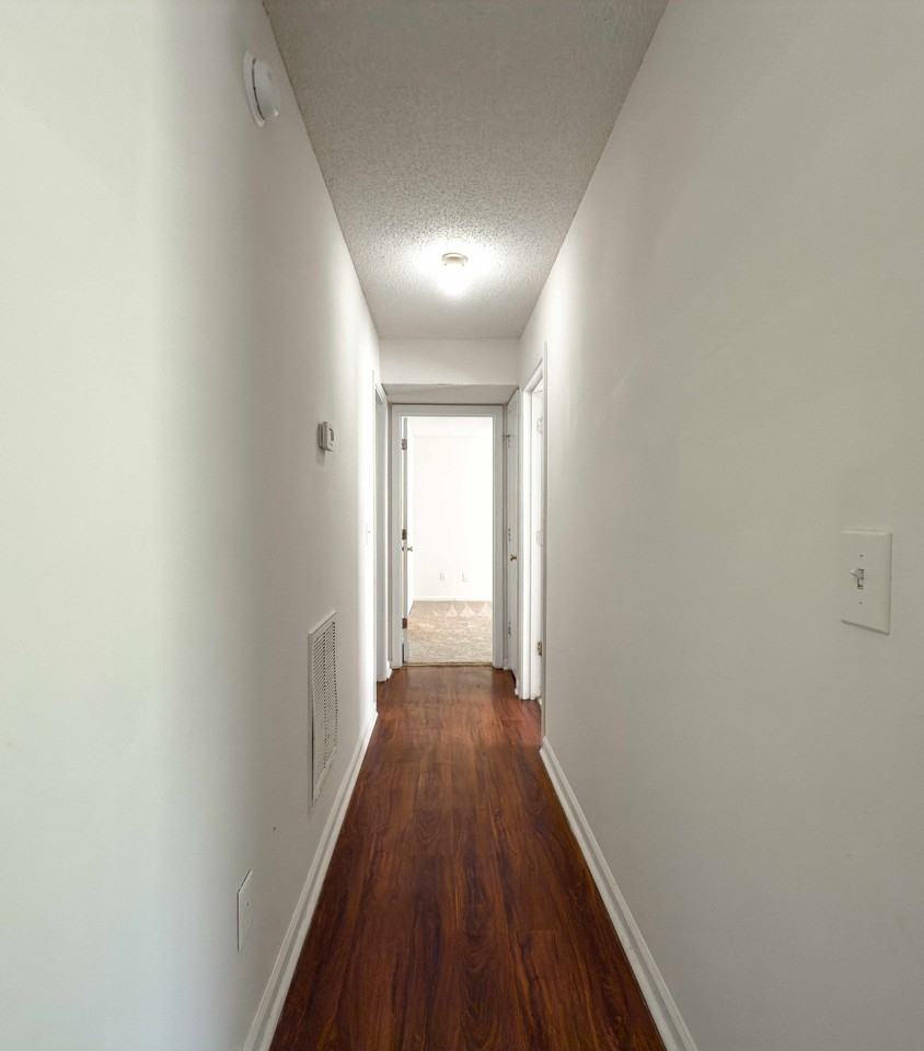 723 South Parker Dr - Photo 5 of 9