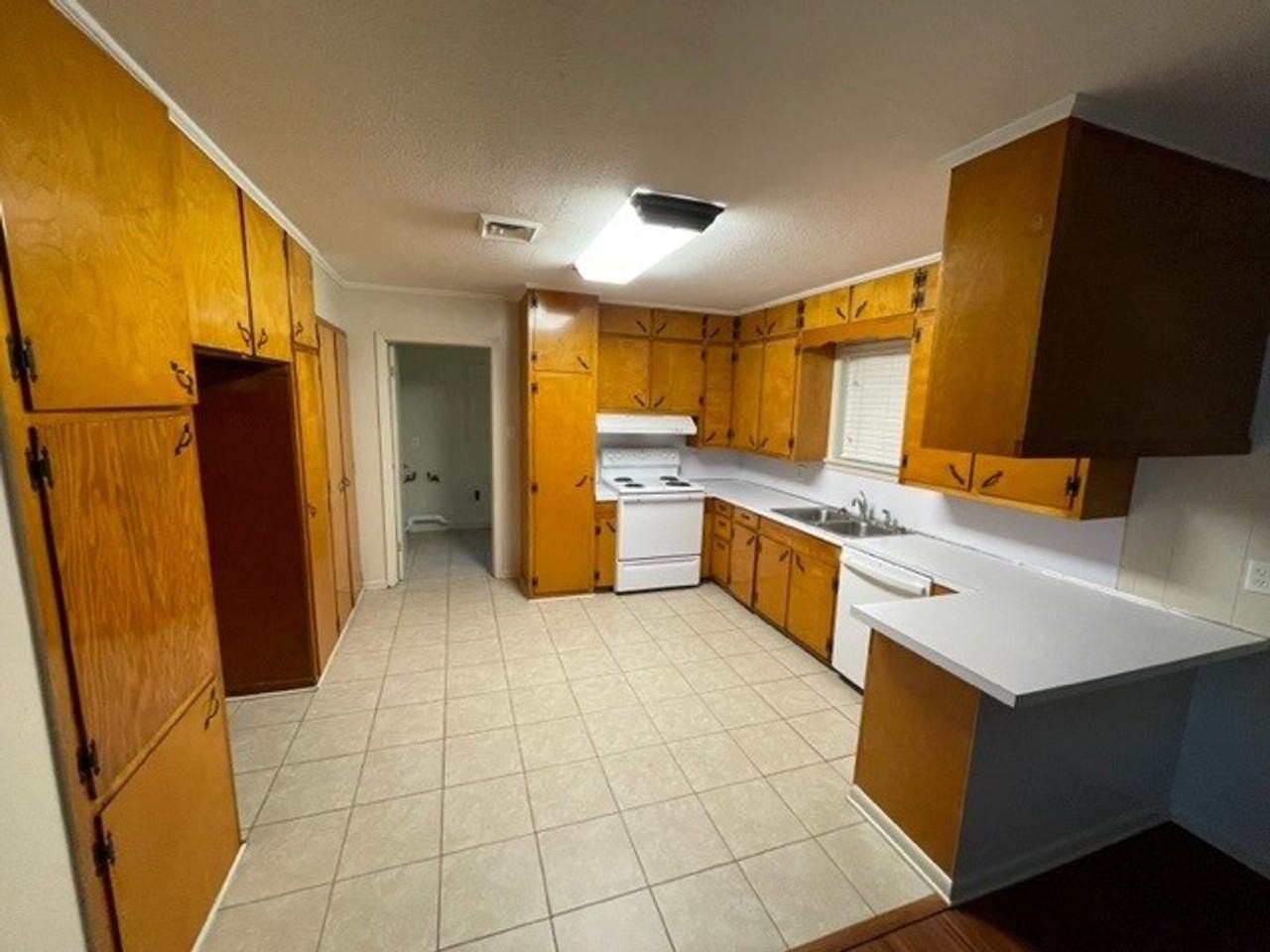 113 Eunice Street - Photo 7 of 34